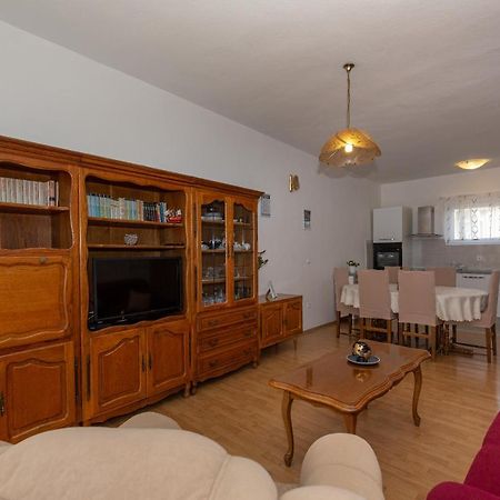 Apartments Tolic Biograd Na Moru Buitenkant foto
