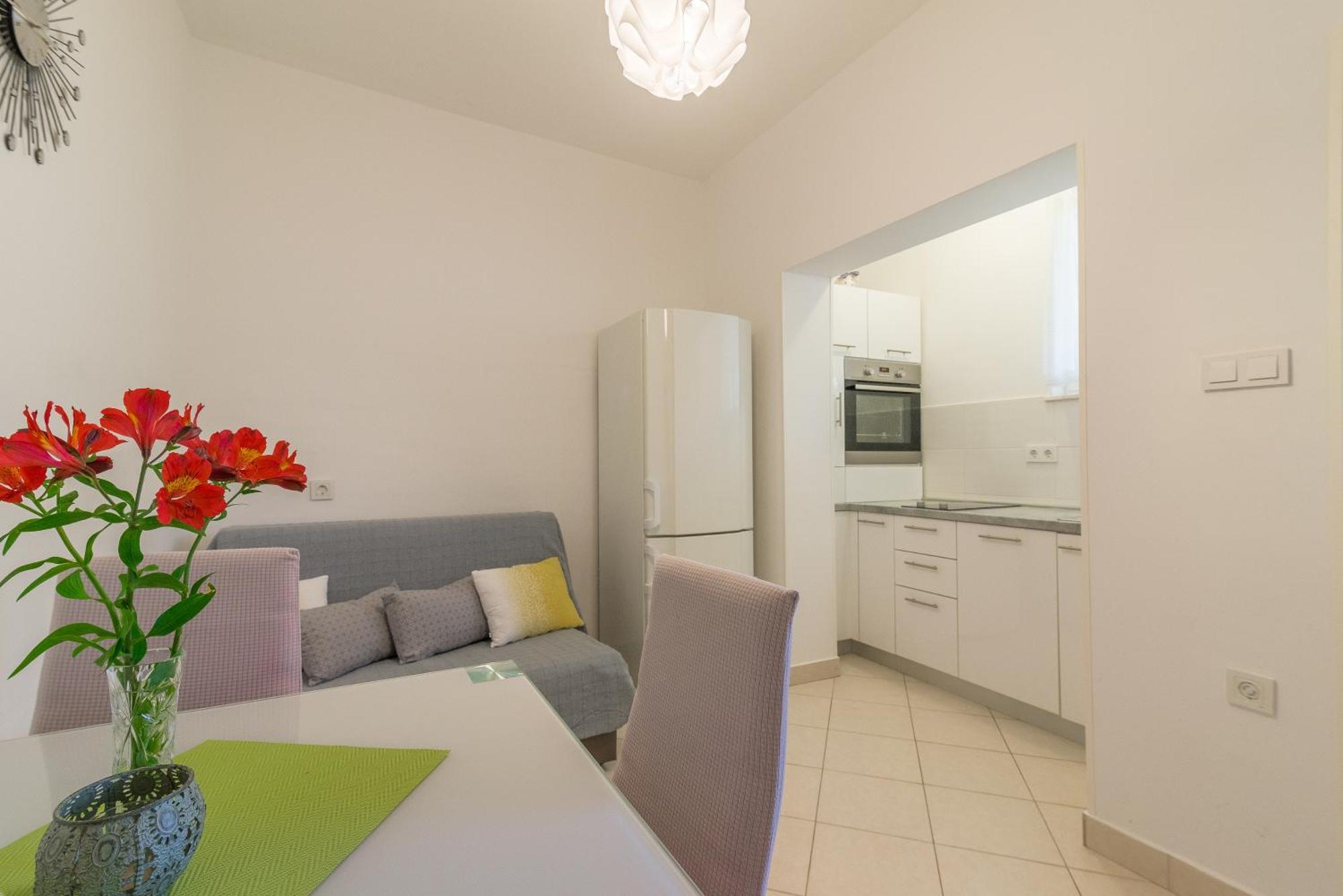 Apartments Tolic Biograd Na Moru Buitenkant foto