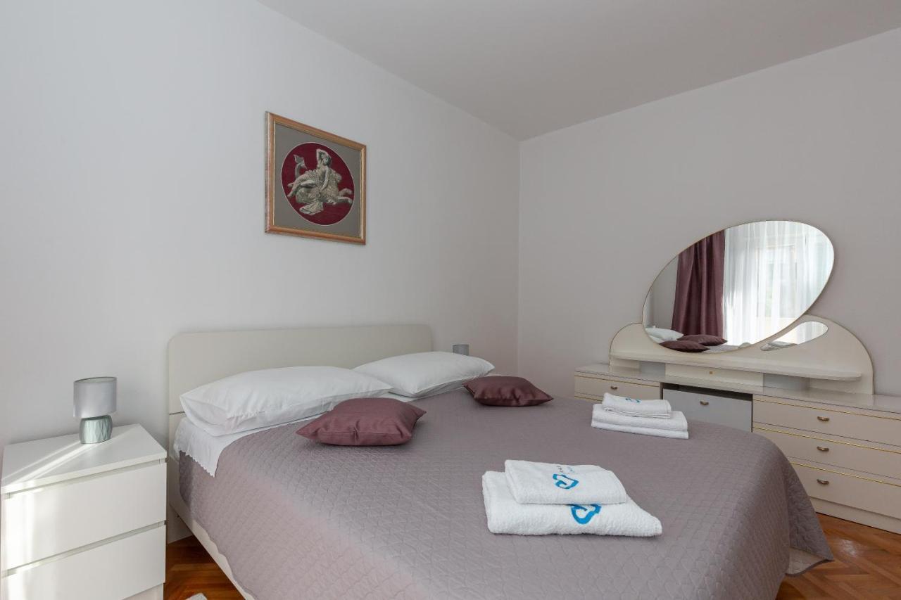 Apartments Tolic Biograd Na Moru Buitenkant foto