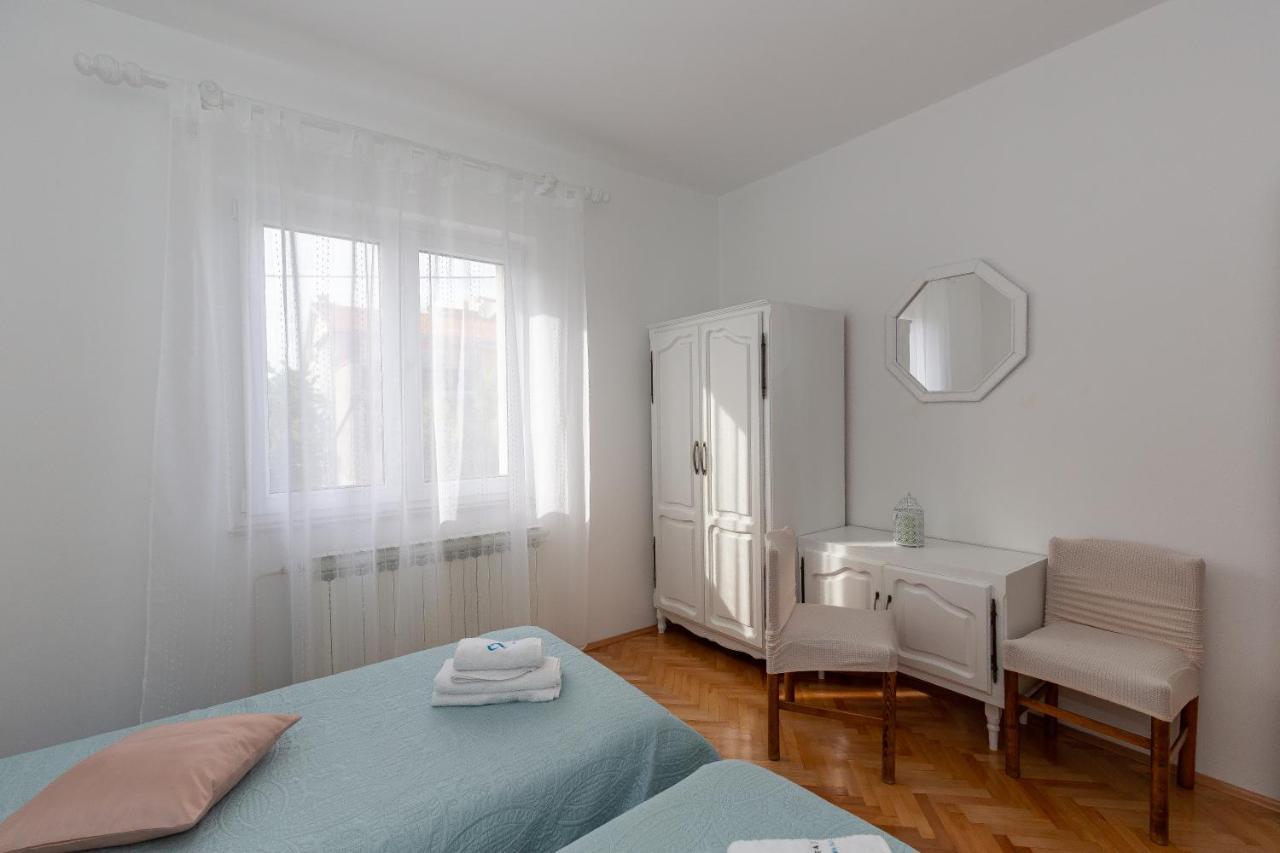 Apartments Tolic Biograd Na Moru Buitenkant foto